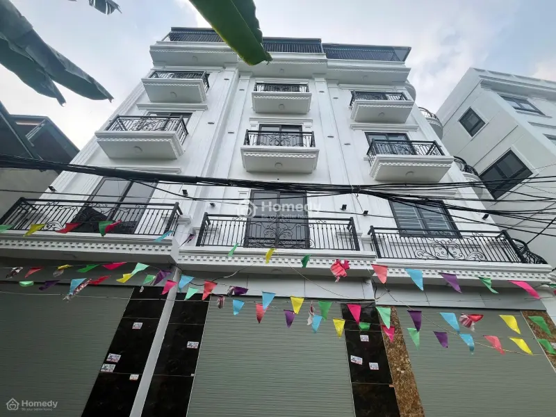Bán Nhà Đông La-Hoài Đức-30M-5 Tầng-4,3 Tỷ- Ô Tô Đỗ Cổng