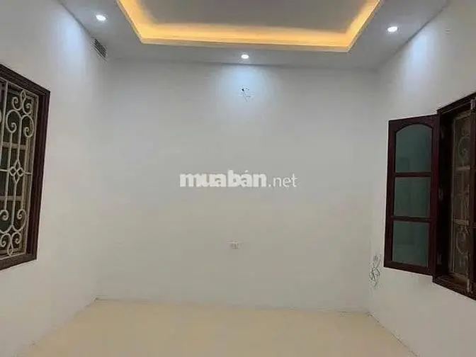 Cho Thuê Nhà Ngõ 279 Giảng Võ 85M X4T Giá 18Tr/Th