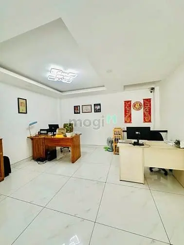Cho Thuê Nhà Nguyên Căn Mặt Tiền Quận 1