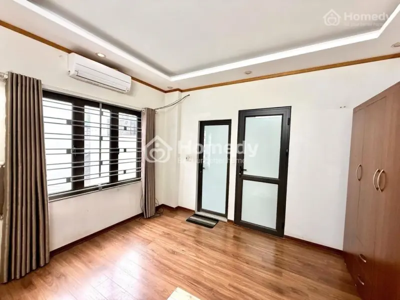 Bán Nhà Phố Trần Thái Tông, Cầu Giấy, 32M2 X 5 Tầng, 3 Phòng Ngủ, Ngõ To Vài Chục Mét Ra Mặt Phố!