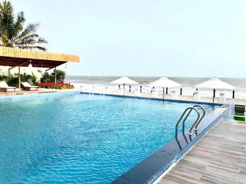 Cần Bán Nhanh Căn Hộ View Biển 91M2 - 2Pn, Có Bãi Biển Riêng