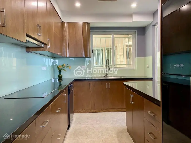 Căn Hộ 153M2 Tòa E4,5 Ciputra Hà Nội Cần Bán . Lh 0972362***