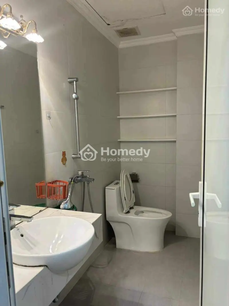 Cho Thuê Nhà Trần Quốc Hoàn,45M2,Có 8Pn,Ngay Đh Quốc Gia,Ưu Tiên Ở Nhóm,Vp,Ttdh