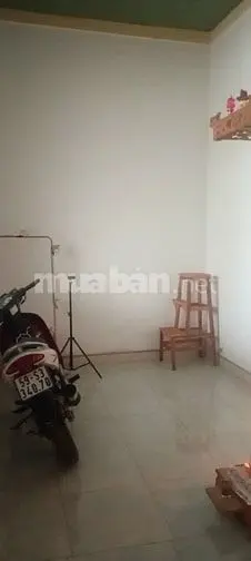 Ên Căn Nhà Mt Cách Thánh Đường Và Bệnh Viện Đa Khoa Buôn Hồ 150M