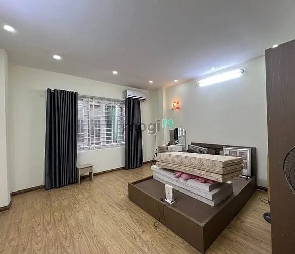 Chính Chủ Cô Vinh Bán Nhà Xã Đàn, Đống Đa. 43M2 Lô Góc 2 Thoáng Mt 4M