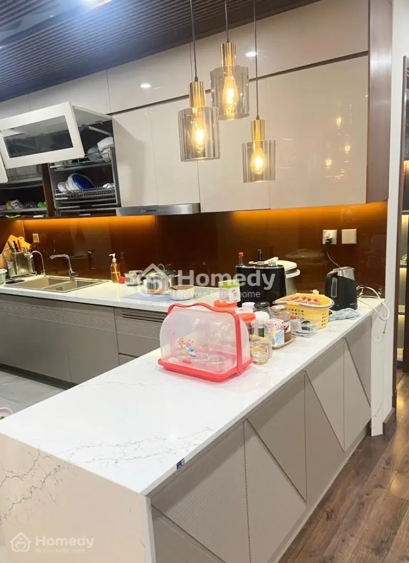 Bán Gấp Căn 134,6M2 Cc Cao Cấp The Legacy Số 10 Lê Văn Thiêm Giá 6,X Tỷ. Full Đồ