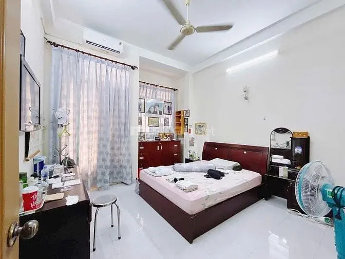 Bán Nhà 2 Tầng 80M² Đường Huỳnh Tấn Phát, Quận 7 – Giá 8.9 Tỷ