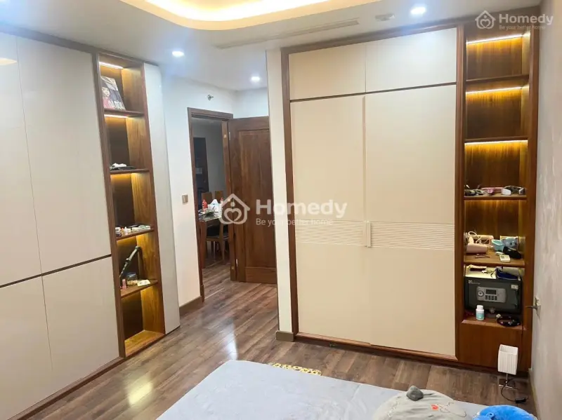 Bán Gấp Căn 134,6M2 Cc Cao Cấp The Legacy Số 10 Lê Văn Thiêm Giá 6,X Tỷ. Full Đồ