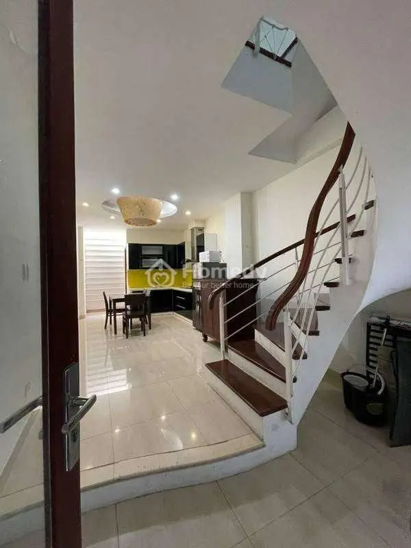 Cho Thuê Nhà Đặng Thai Mai,30M2,Có 3Pkk,Full Đồ,Ưu Tiên Ở Gđ,Vp,Người Nước Ngoài Ở