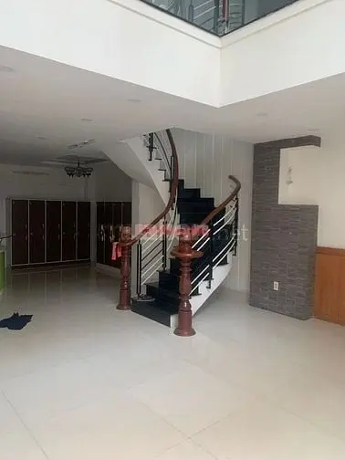 Cho Thuê Nhà Đẹp – Hẻm 8M Thành Thái, Quận 10