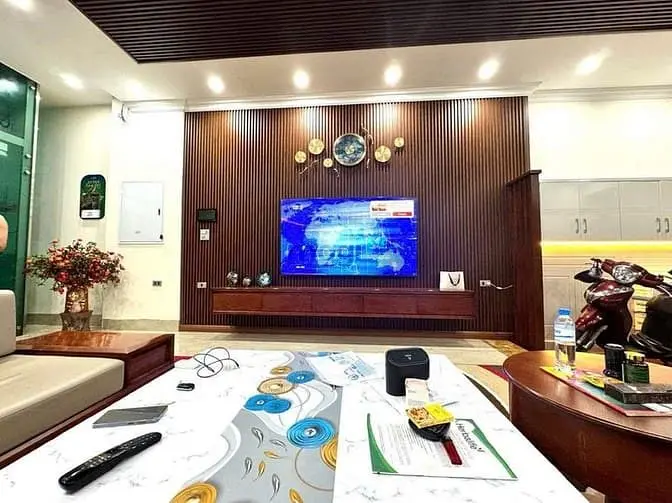 Bán Nhà Hoàng Cầu Đống Đa 75M2X4T Cực Đẹp, Mặt Tiền 8M
