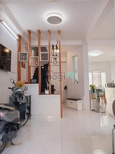 🏠 Hai Mặt Hẻm Gần Sân Bay - 77M2 - 3 Tầng Nội Thất - Chỉ Hơn #8Tỷ