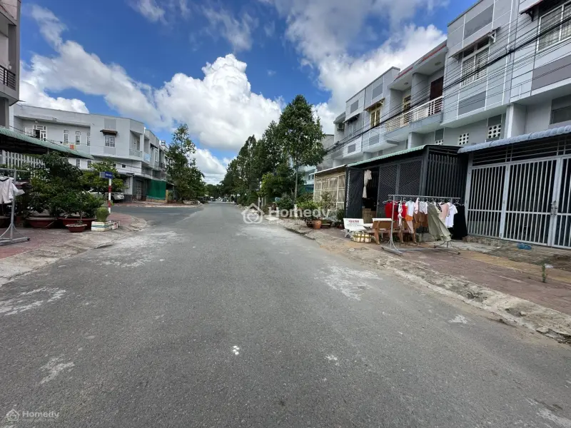 Kdc 586: Bán Nhà Trệt Lửng Lầu Hoàn Công 218M2 Giá 4,2 Tỷ