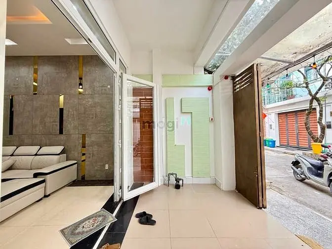Nhà Đường Tx 25, Dt:4.3X15.5M, Trệt, 2 Lầu, Sân Thượng, 3Pn, Sân Trước