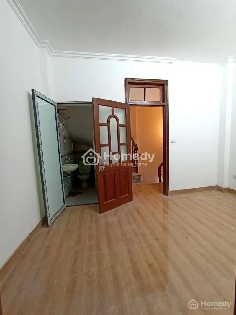 Nhà 25M2, Ngõ Chợ Khâm Thiên, 4 Tầng, 3 Ngủ, 3 Vs, Giá 2 Tỷ 78