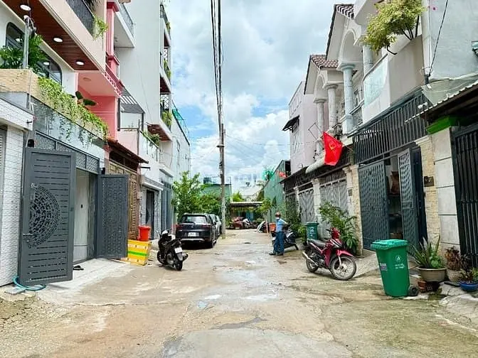 Nhà Bên Chợ Cầu Đồng, Đường Tl 29, Dt:4X15M, Lửng, 3Lầu, 4Pn, Gara Oto