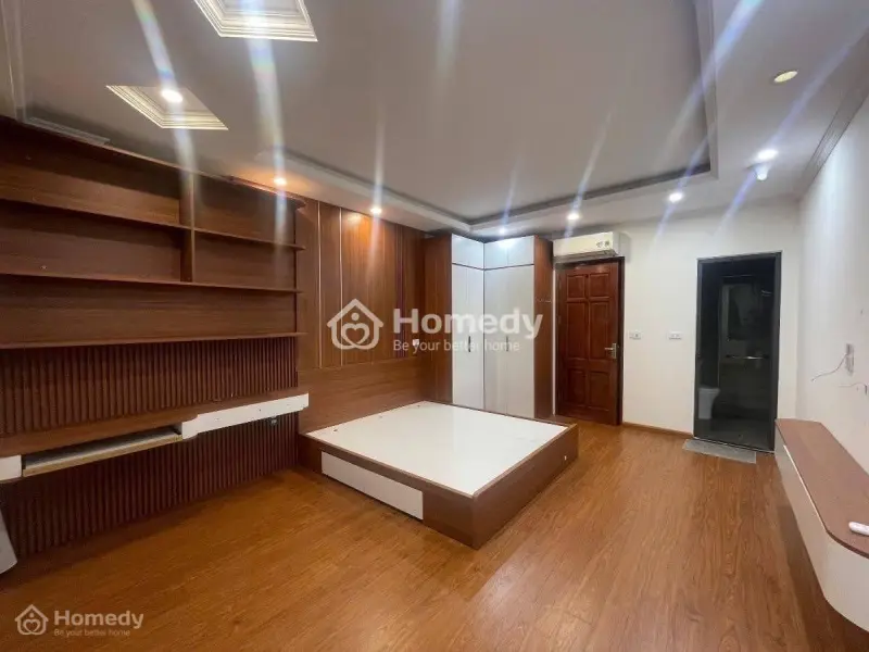 Bán Nhà Mặt Nhà Mặt Phố Võ Chí Công - 7 Tầng Thang Máy - 36M2 - Mt 4,3M - 10 Tỷ