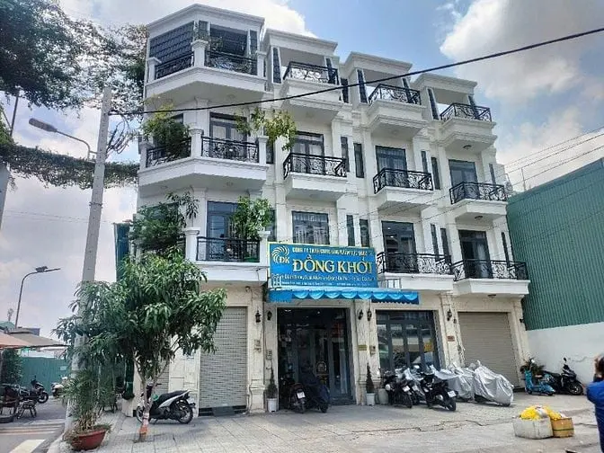 Bán Nhà Mặt Phố Liền Kề Khu Tên Lửa, Đầy Đủ Tiện Nghi, Giá Bán Cập Nhậ