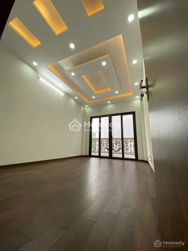 Cần Bán Nhà Phố Văn Chương, Ngõ Thông Ra Hồ, Trước Nhà Rộng Rãi, 2,690 Tỷ