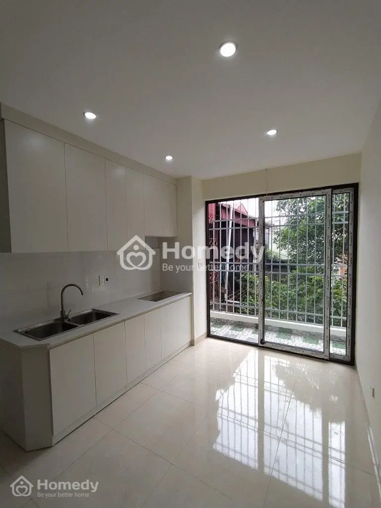 Mở Bán Trích Sài – Hoàng Hoa Thám - View Tây Hồ 28 - 35 – 55M2, Ở Ngay, Đủ Đồ, Ngõ Ô Tô Đỗ Cửa