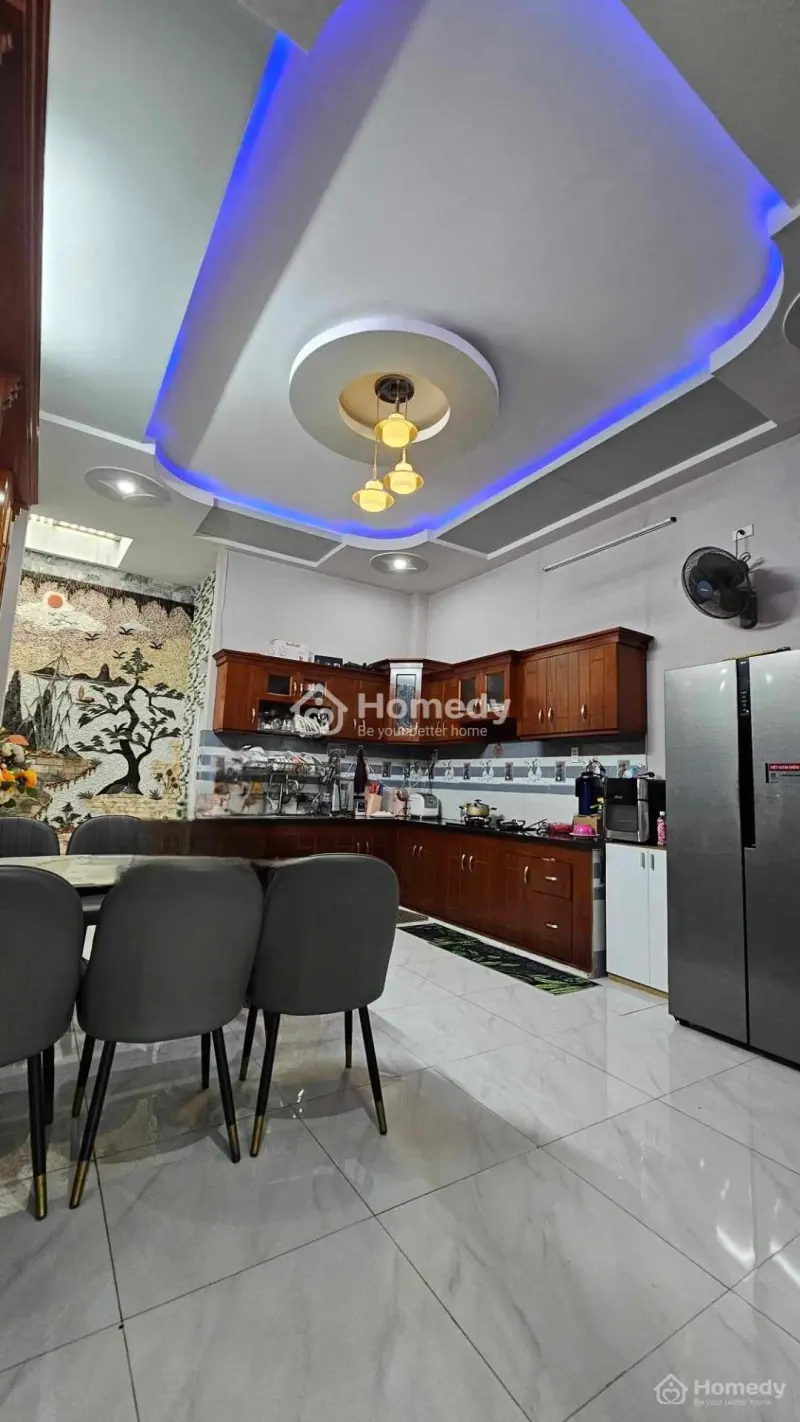 Nhà 4 Tầng - Nội Thất Víp - Dt: 88M2 - Huỳnh Thị Hai - Tân Chánh Hiệp - Quận 12 - Ngộp Bank.