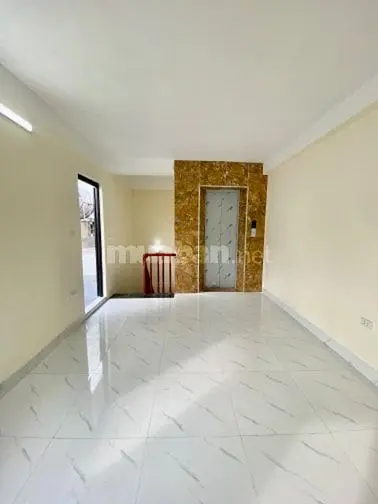 Chính Chủ Bán Nhà Phố Hồng Tiến 37M X6 Tầng Thang Máy, Ô Tô Đỗ Cổng!