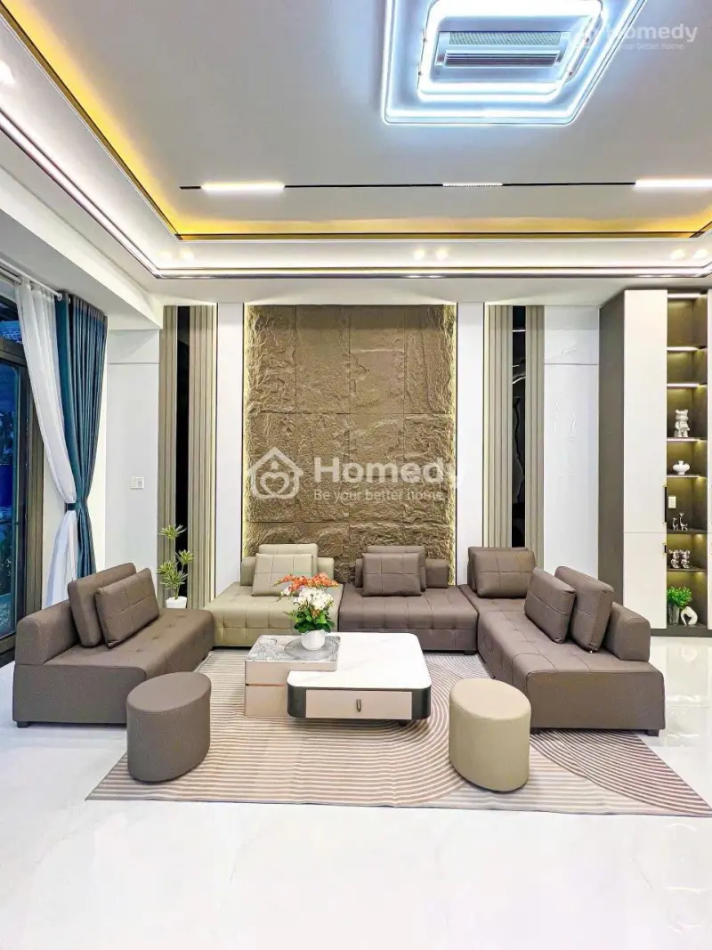 Bán Nhà 2 Lầu Mới 100% Tặng Full Nội Thất Lộ Giới 20M Sổ Hồng Hoàn Công Hỗ Trợ Vay Bank Ls Ưu Đãi