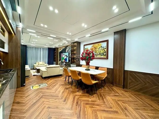 Bán Nhà Xuân Thủy, Lô Góc Ô Tô Vào Nhà, 155M2 × 4 Tầng, Mt 10M, 40 Tỷ