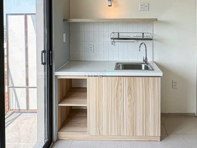 Căn Hộ Duplex Ban Công _ Ngay Đại Học Tài Chính Marketting