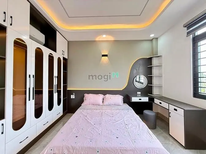 Nhà Đường Thông Tx 25, Dt:4X19M, Lửng, 3Lầu, 4Pn, Gara Ôtô, Sân Thượng