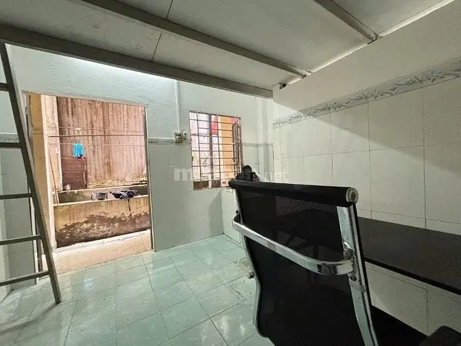 50 Phòng Mới Xây Máy Lạnh 2Tr.