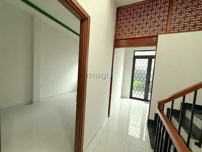 Bán Gấp Nhà Hẻm Nguyễn Hồng Đào-P14-Tb.dt 5.5X10- Đúc 2 Lầu- Nhà Mới