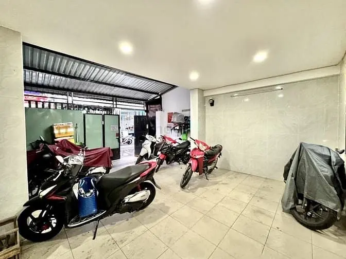 Chdv Mặt Tiền ,10Pn - Dòng Tiền 600Tr/Năm