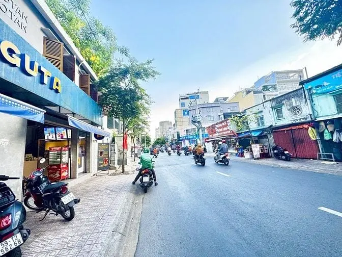 Bán Nhà Căn Góc 2 Mặt Tiền Đường Trần Huy Liệu Phú Nhuận