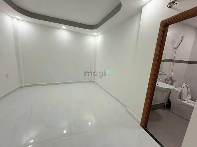 Bán Gấp Nhà Hẻm Nguyễn Hồng Đào-P14-Tb.dt 5.5X10- Đúc 2 Lầu- Nhà Mới