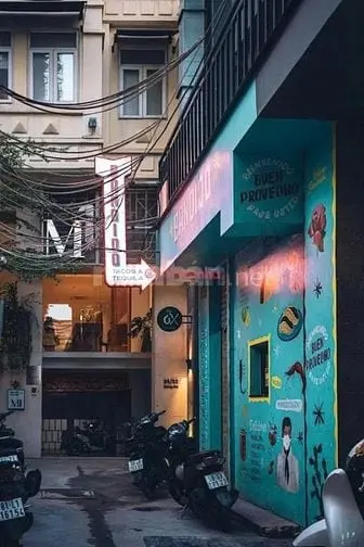 Cho Thuê Nhà Mặt Tiền Đông Du, P. Bến Nghé, Q1 – Trung Tâm Sầm Uất, Hợ