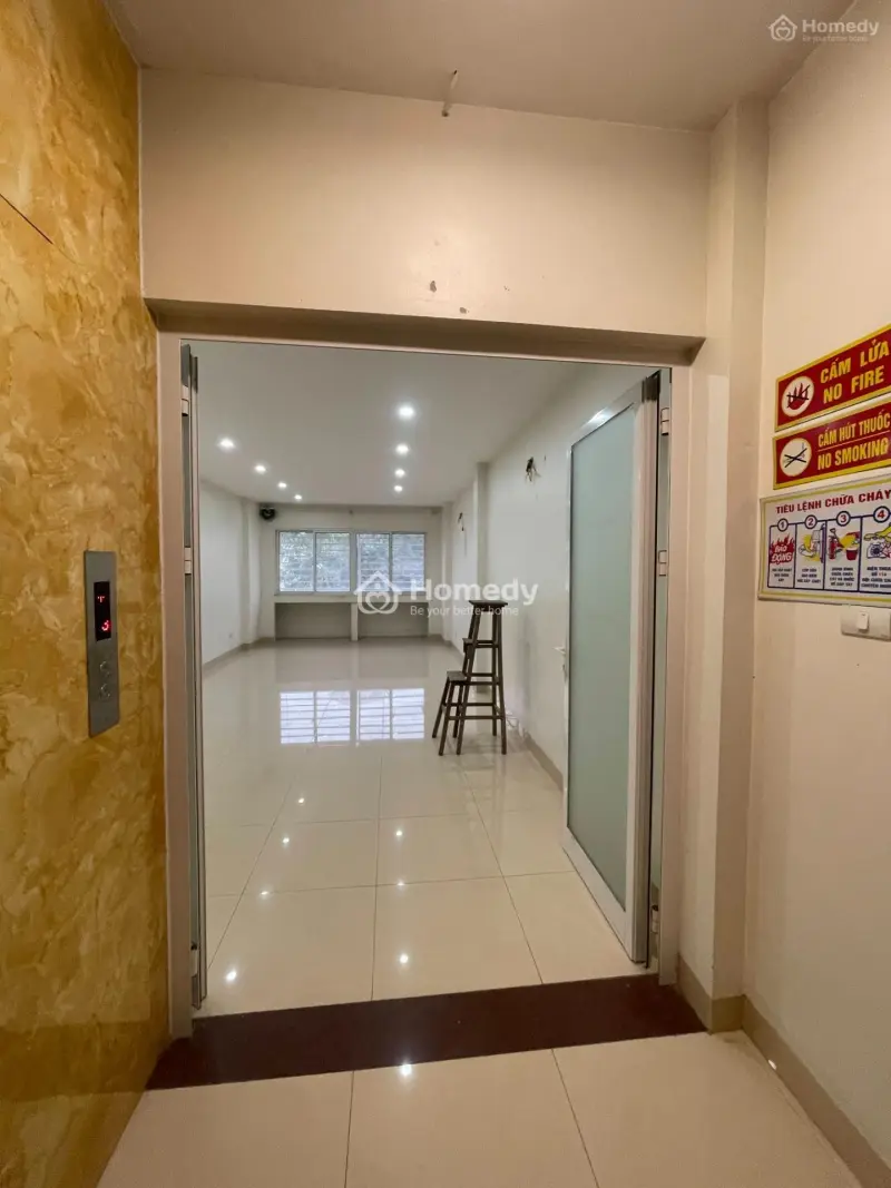Mặt Bằng 50M2 (Tầng 1,2,3) Có Thang Máy, Có Chỗ Để Xm. 4 Triệu/ Tháng