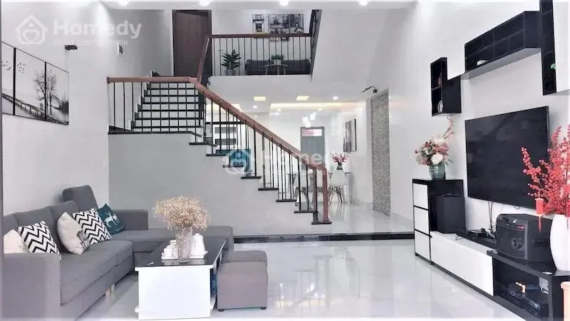 Bán Nhà Mới Phố Yên Hoa Ngõ Ô Tô Thông, Đi Bộ Ra Phố, Tiện Ích