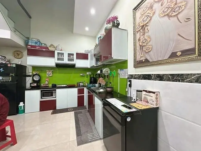 Bán Nhà Mặt Tiền Đường 30M Lê Đức Thọ 151M2 Ngang 5.1M 4 Tầng Btct Ng