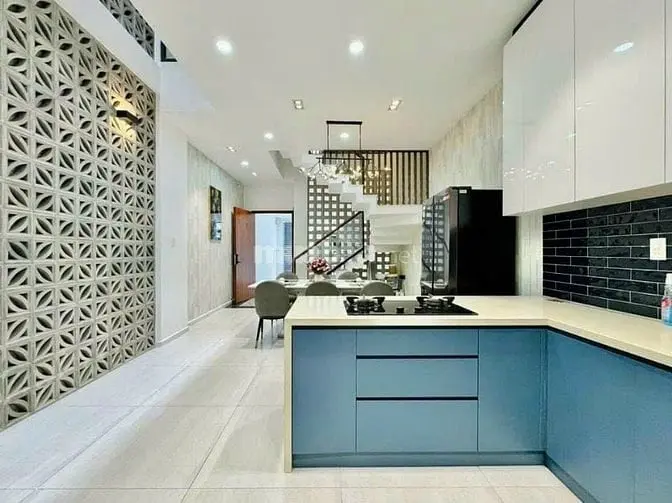 Bán Hơn 3 Tỷ. Nhà 80M2 Gần Vạn Hạnh Mall Xây 3 Tầng, Hẻm Oto Thoáng.