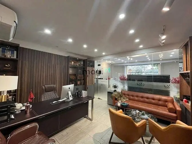 Vị Trí Đắc Địa Ngay Mặt Tiền Nguyễn Huy Tưởng, Khu Kinh Doanh Sầm Uất