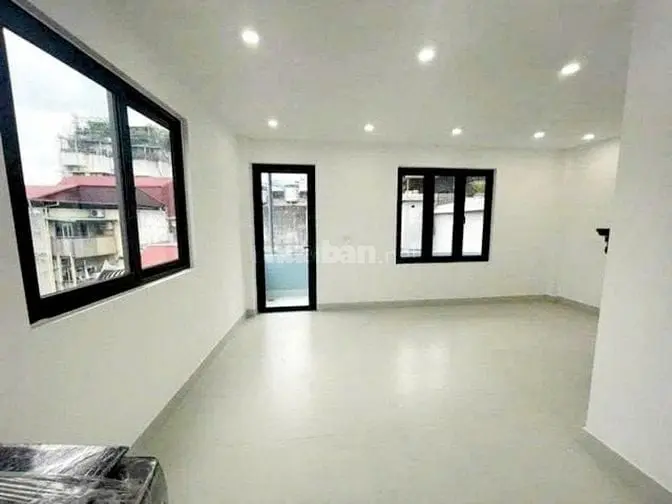 Bán Nhà Kim Mã 6 Tỷ Mặt Tiền 5M Ngõ Nông Gần Phố 5T X 35M², Kd Đỉnh
