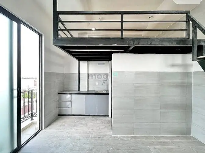 Căn Hộ Duplex Ban Công _ Cạnh Xa Lộ Hà Nội