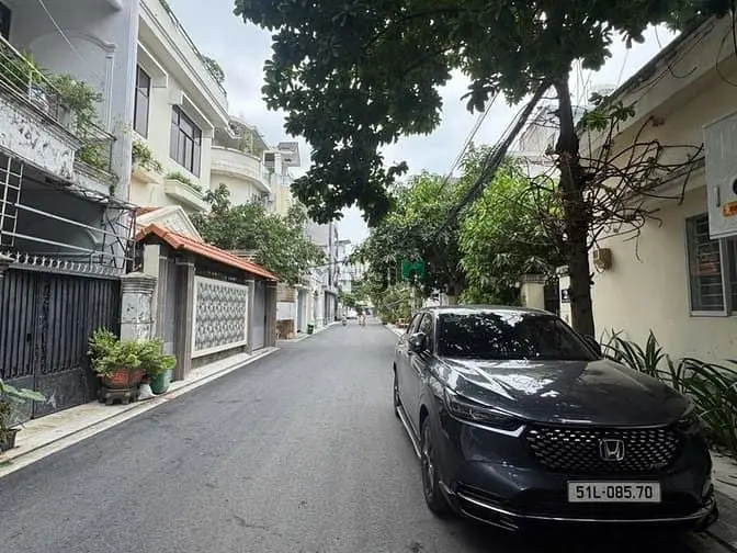 Bán Biệt Thự Đường 15 Nhánh Trần Não Quận 2 - Dt 164M2- Giá 33 Tỷ