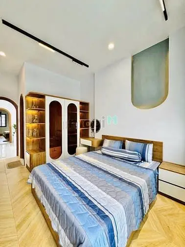 Bán Gấp! Nhà Sư Vạn Hạnh Q10, 40M², 1T1L, 2Pn – Giá 3.8 Tỷ