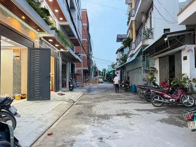 Nhà 1 Sẹc Đường Thông Tx 25, Dt:4.5X18,5M, Lửng, 3Lầu, 4Pn, Sân Thượng