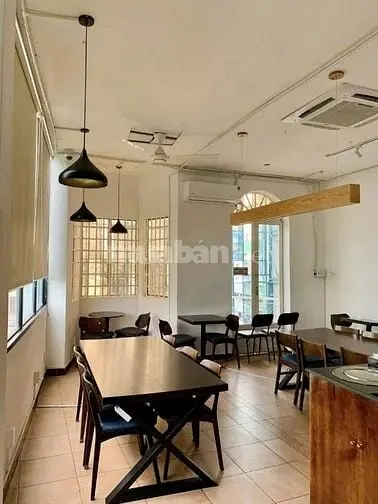 Sang Quán Cà Phê 24H Ngay Trường Đại Học Công Nghiệp, Gò Vấp