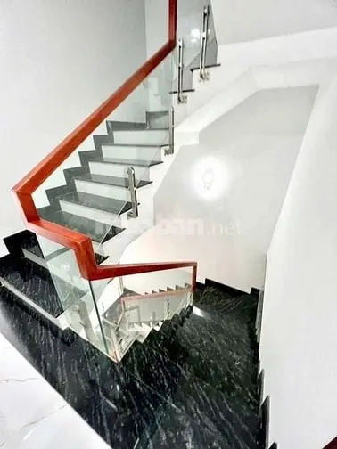 Nhà Mới Xây 100% Hẻm 5M Phạm Văn Chí