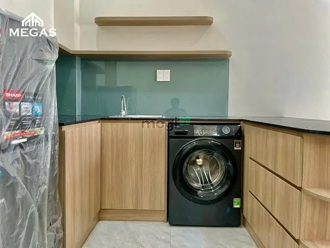 Căn Hộ Cao Cấp - Rộng 40M2 - Full Nội Thất - Ngay Công Viên Gia Định