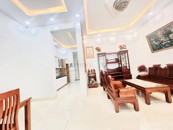 Bán Nhà Mặt Tiền - 3 Tầng - Đường Số 4 - Linh Xuân - Thủ Đức.